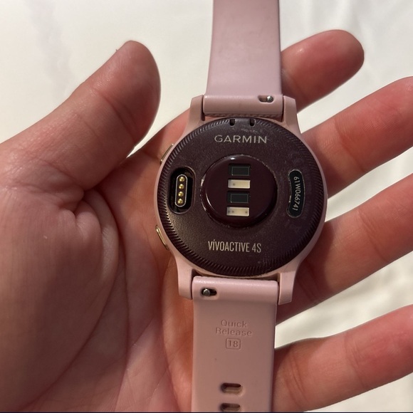Garmin vivoactive 4s - Picture 4 of 5
